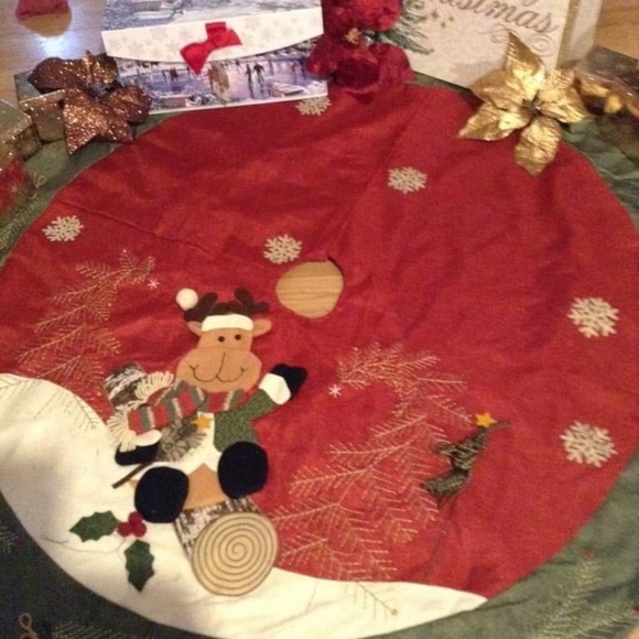 Christmas tree skirt - Picture 4 of 4